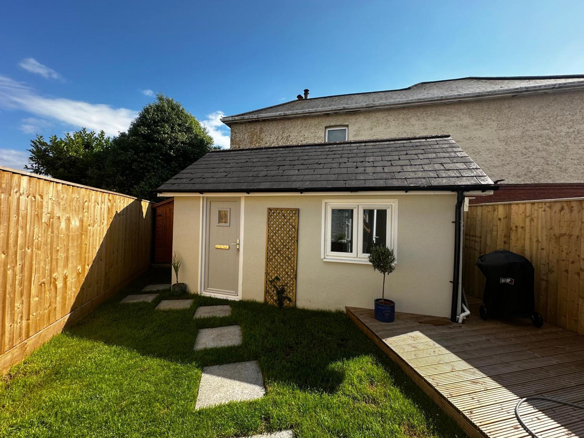 Peaceful Southbourne Studio - Pets Welcome Борнмут Екстер'єр фото